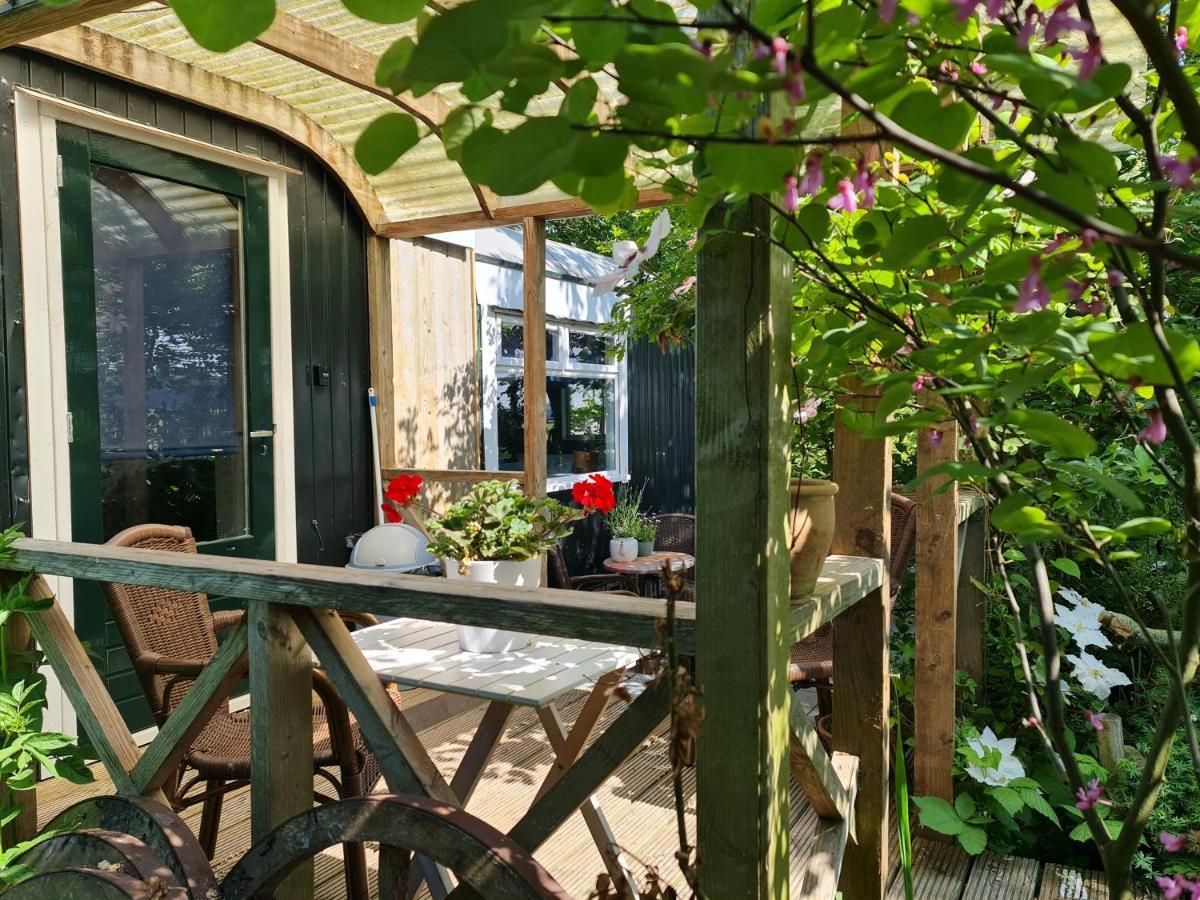 Little Get-A-Way Hellevoetsluis Hotell Exteriör bild